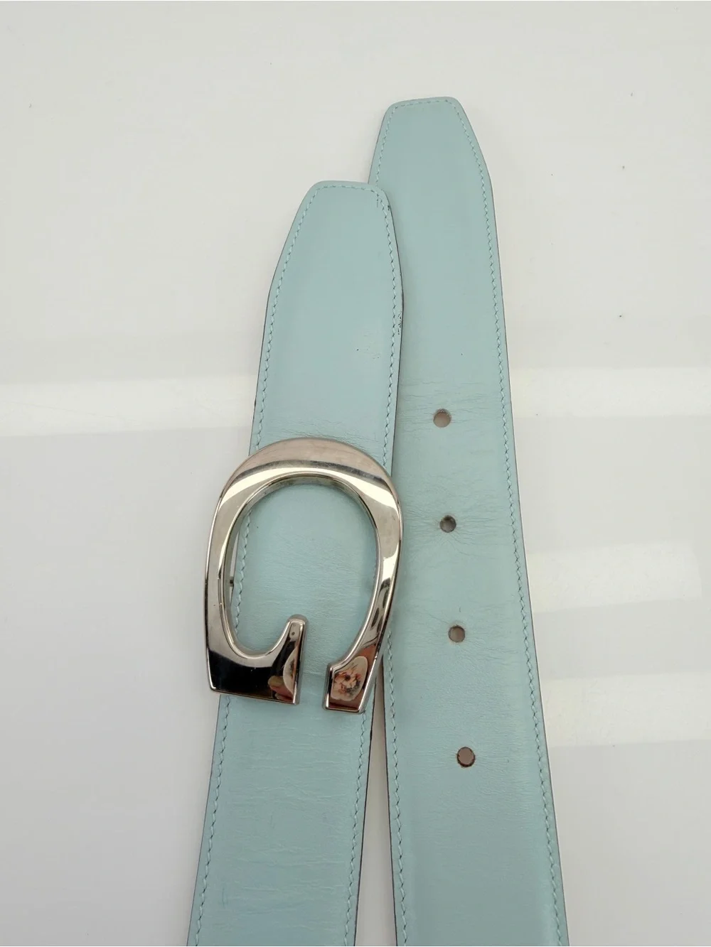 Gucci authentic dusty